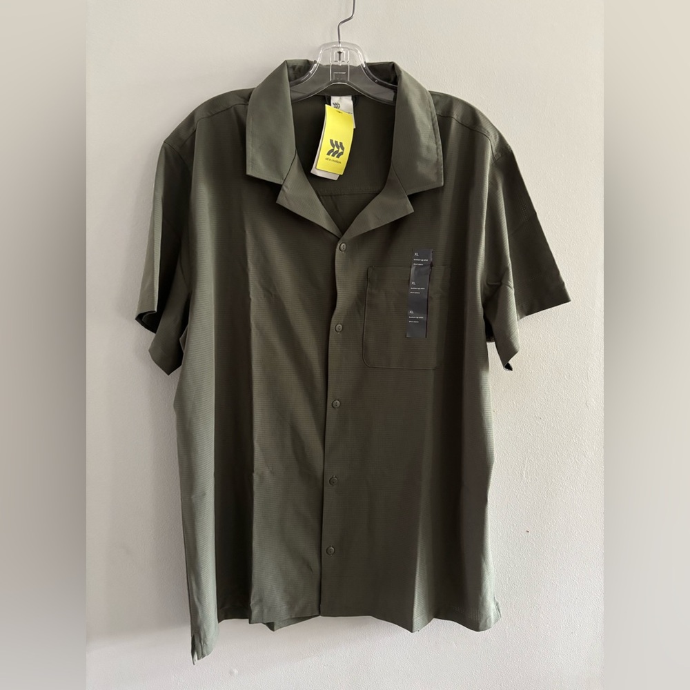 All in Motion Olive Casual Button Down Shirt Size XL